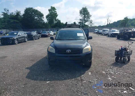 2006 Toyota Rav4 из США, поврежденный, VIN JTMBD33V265051114